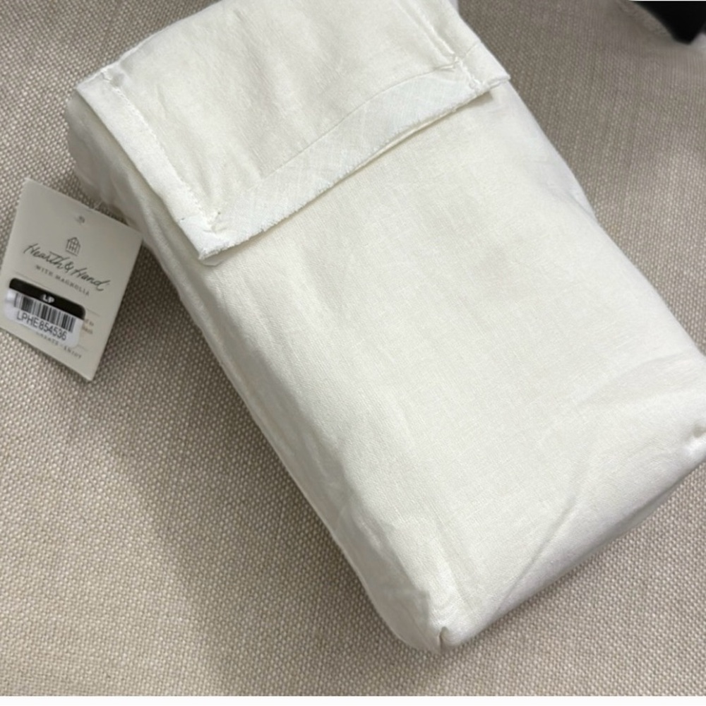 Hearth & Hand Magnolia Linen Blend Bedskirt - Cream (Queen)